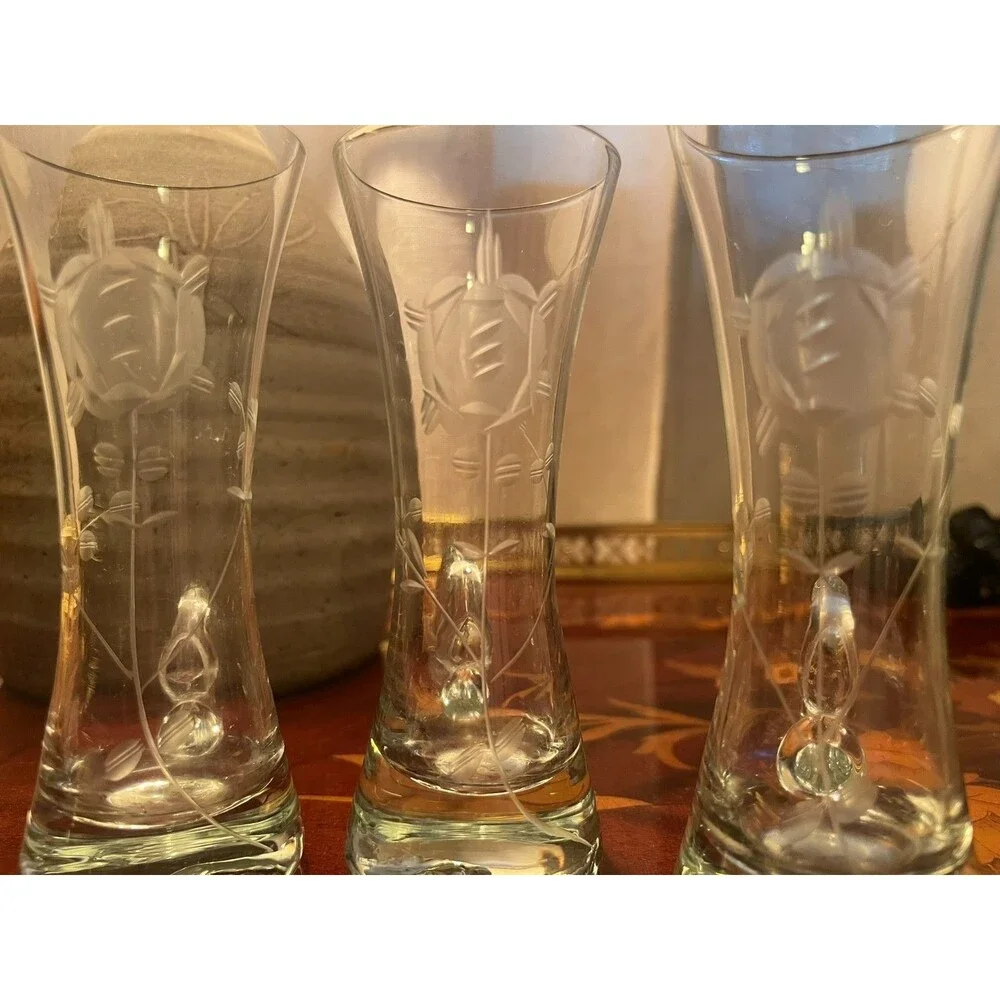 Set of 4 Vtg Mundgeblasen Kristallglas Etched Cordial Shot Glasses w/ Handles 4.